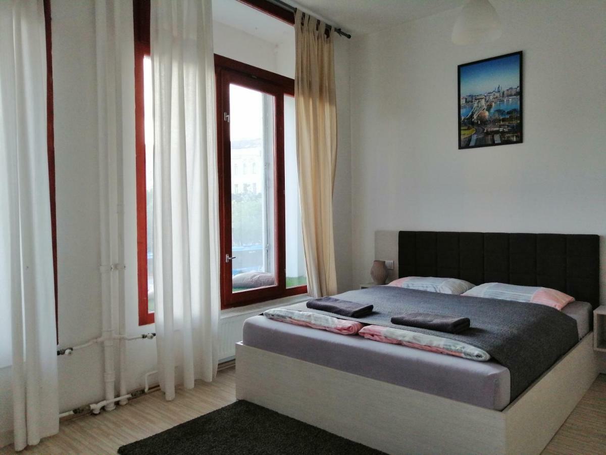 Zoom-Budapest Apartments Bagian luar foto