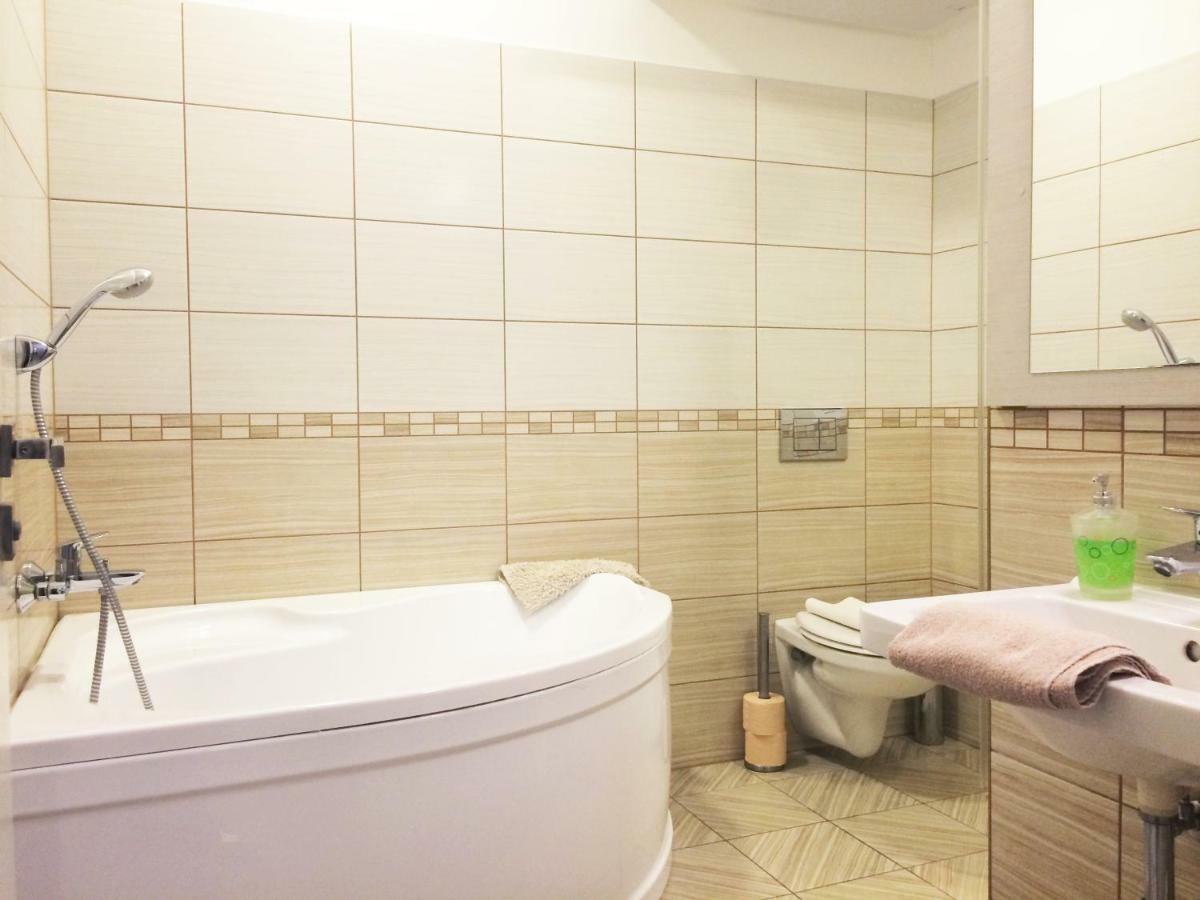 Zoom-Budapest Apartments Bagian luar foto