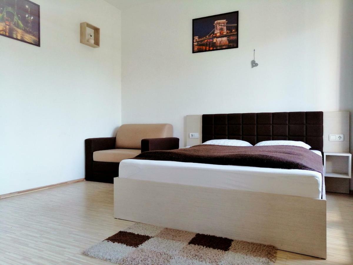 Zoom-Budapest Apartments Bagian luar foto