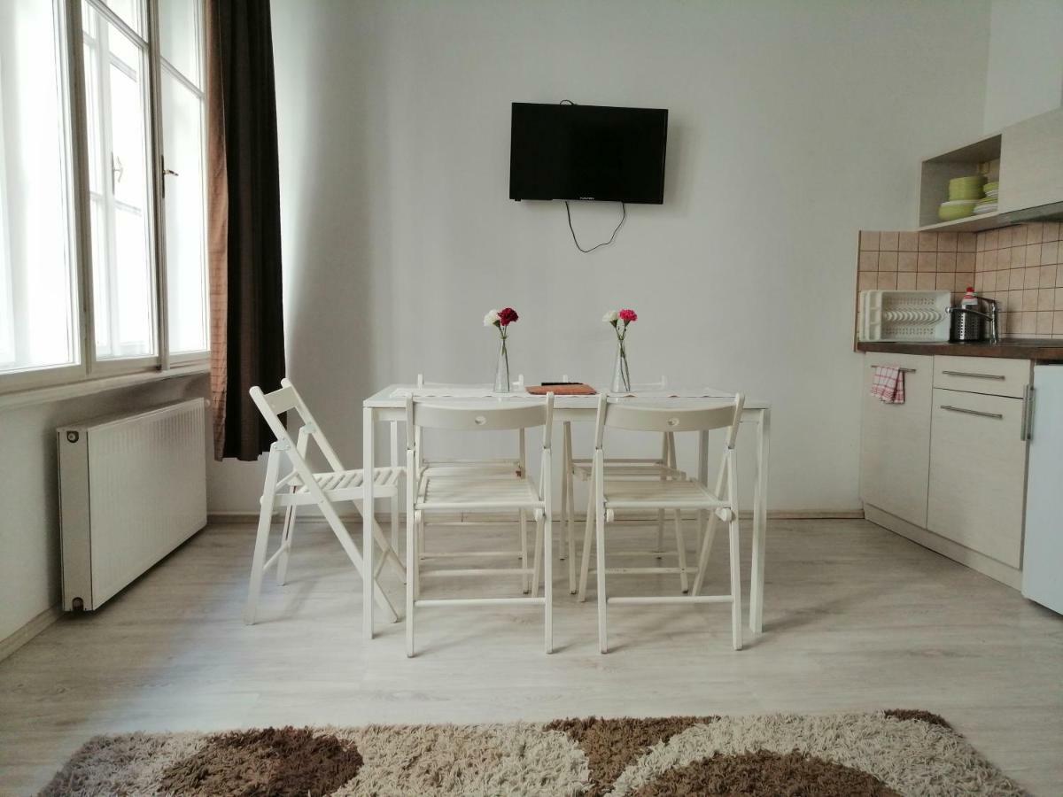 Zoom-Budapest Apartments Bagian luar foto
