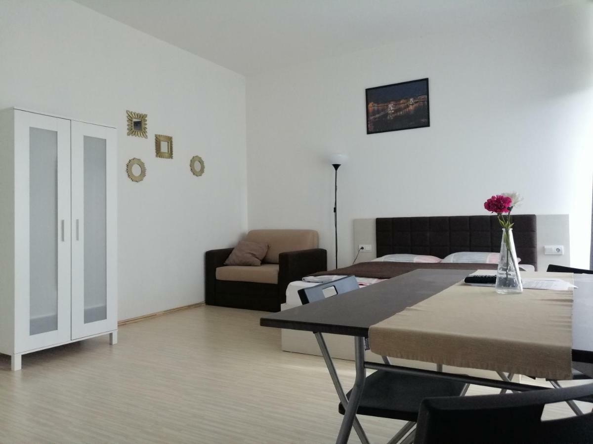 Zoom-Budapest Apartments Bagian luar foto